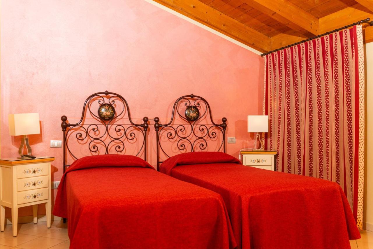 Agriturismo Dei Grippi Сона Екстер'єр фото