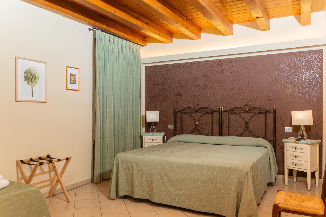 Agriturismo Dei Grippi Сона Екстер'єр фото