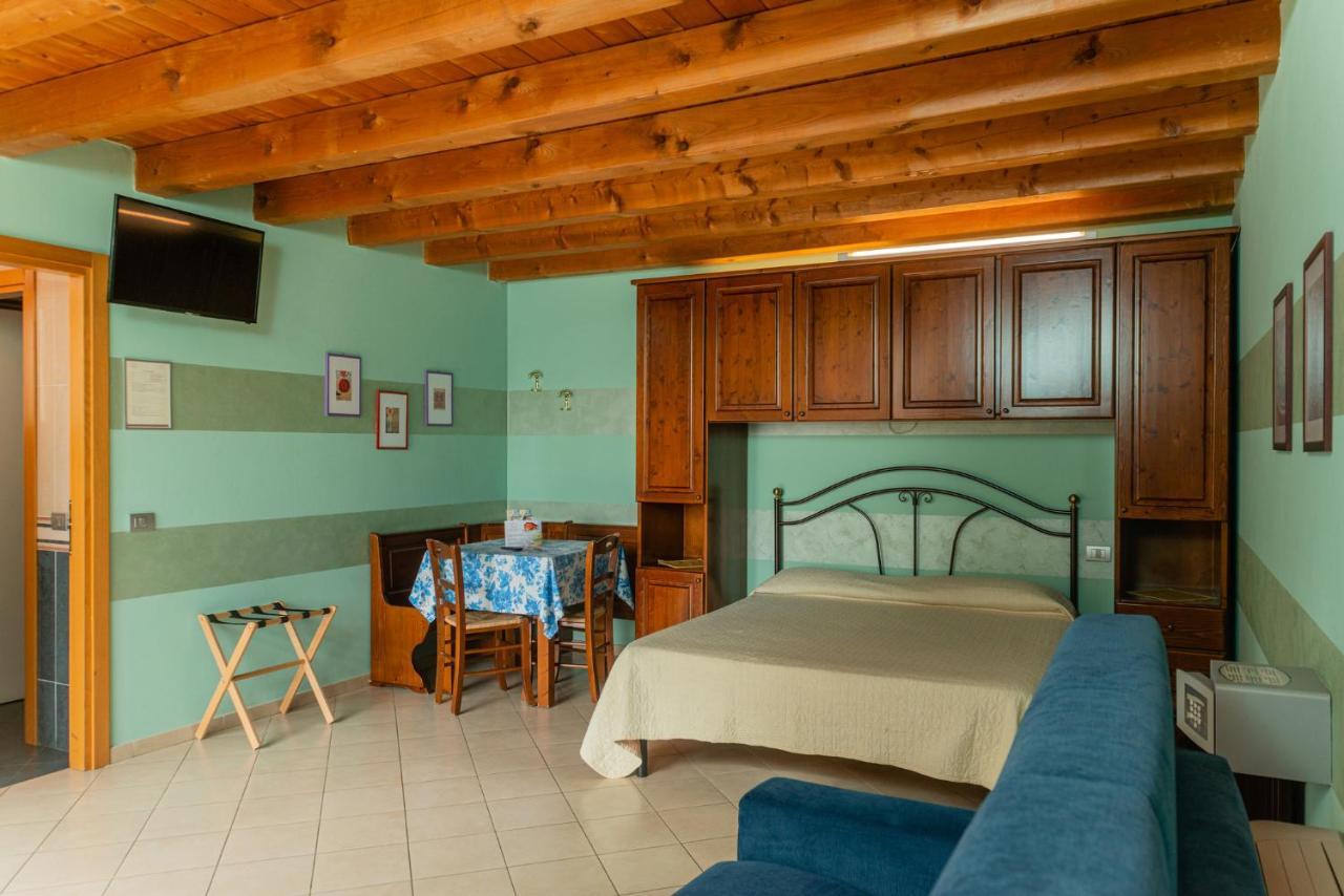 Agriturismo Dei Grippi Сона Екстер'єр фото